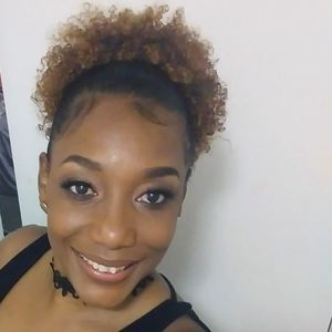 Meet your Posher, Candy